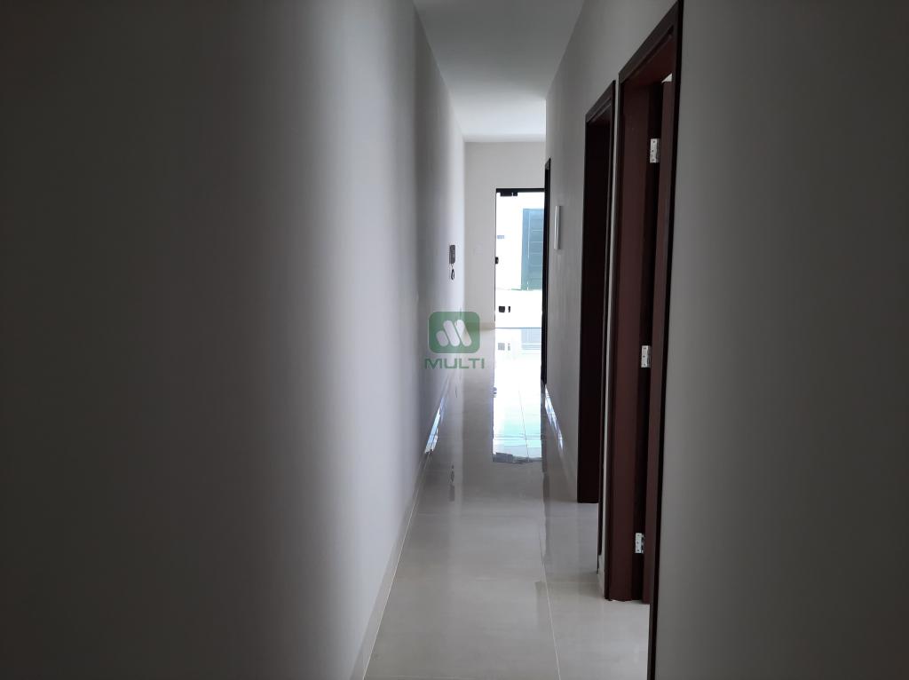 Casa à venda com 3 quartos, 80m² - Foto 5