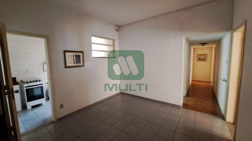 Apartamento à venda com 4 quartos, 166m² - Foto 3