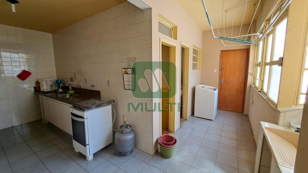 Apartamento à venda com 4 quartos, 166m² - Foto 4