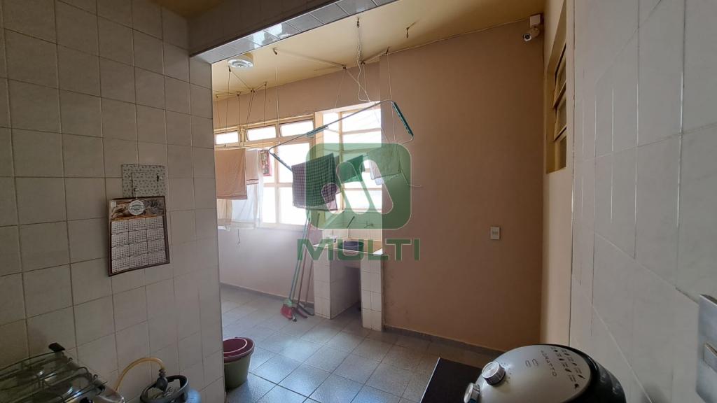 Apartamento à venda com 4 quartos, 166m² - Foto 6