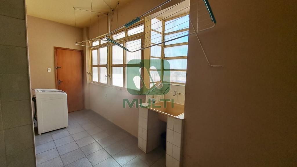 Apartamento à venda com 4 quartos, 166m² - Foto 7