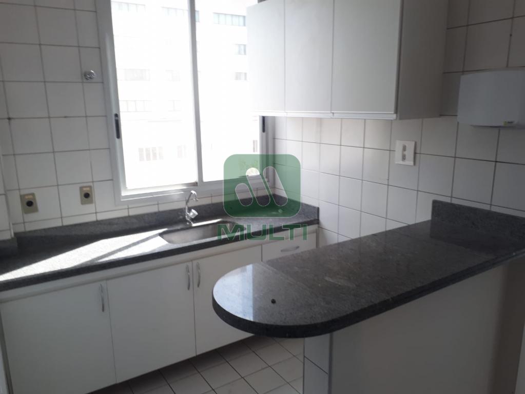 Apartamento à venda com 8 quartos, 1600m² - Foto 10