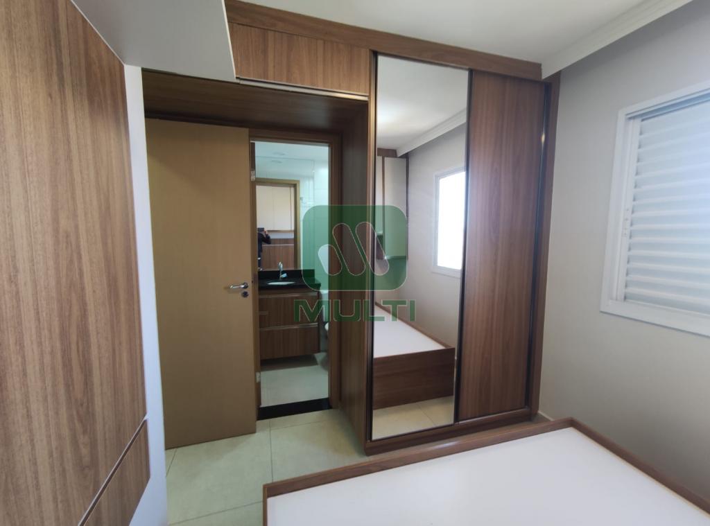 Apartamento à venda com 2 quartos, 55m² - Foto 15