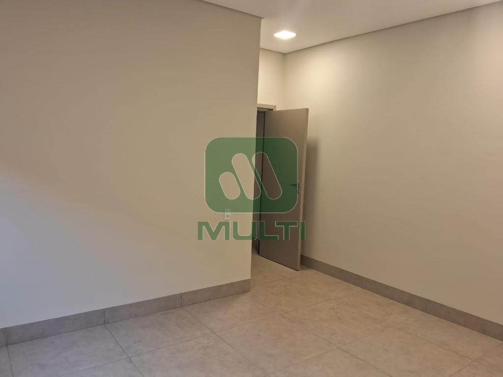 Casa à venda com 3 quartos, 171m² - Foto 13