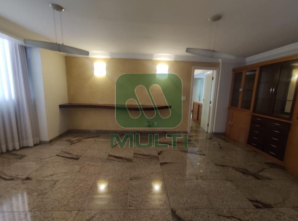 Apartamento à venda com 4 quartos, 208m² - Foto 6