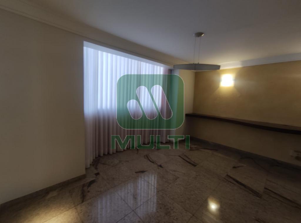 Apartamento à venda com 4 quartos, 208m² - Foto 7