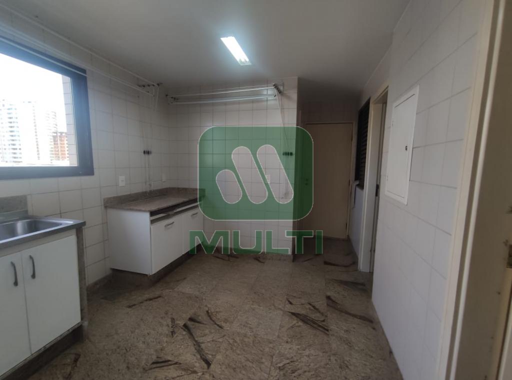 Apartamento à venda com 4 quartos, 208m² - Foto 10