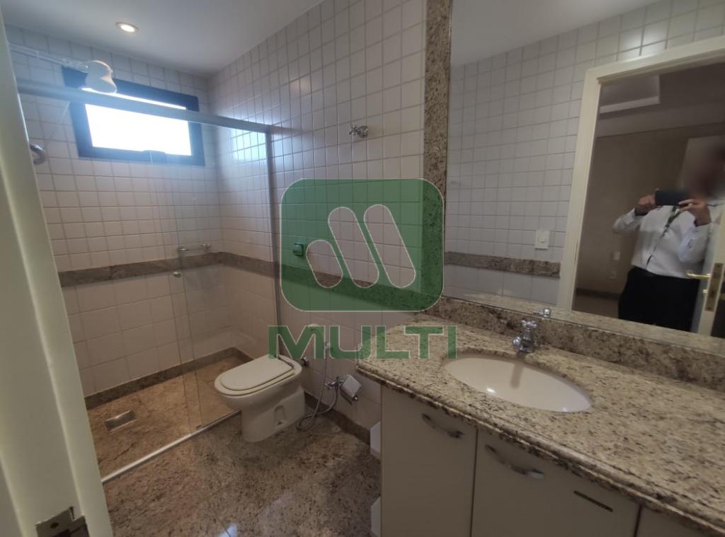 Apartamento à venda com 4 quartos, 208m² - Foto 17