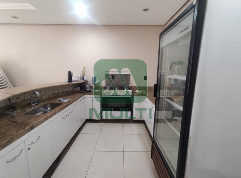 Apartamento à venda com 4 quartos, 208m² - Foto 35