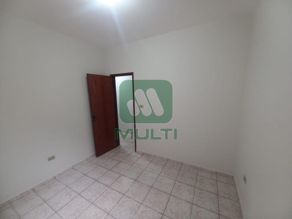 Casa à venda com 3 quartos, 170m² - Foto 8