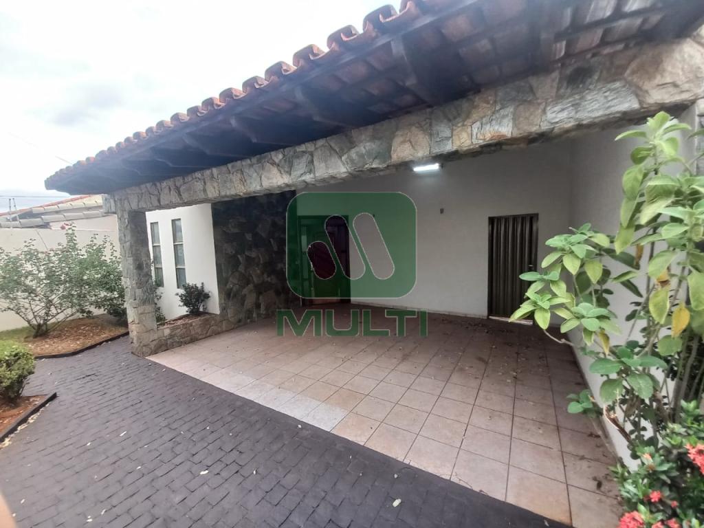 Casa à venda com 3 quartos, 170m² - Foto 14