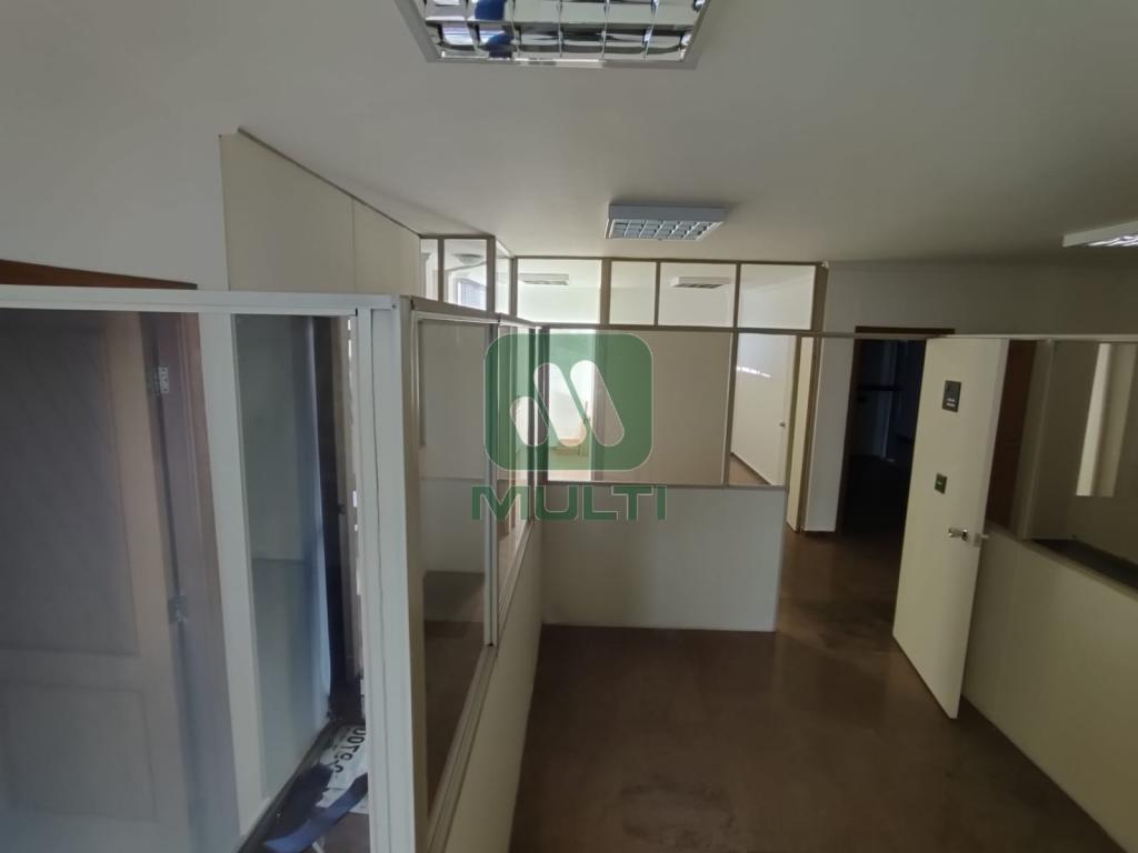 Conjunto Comercial-Sala à venda com 1 quarto, 78m² - Foto 2