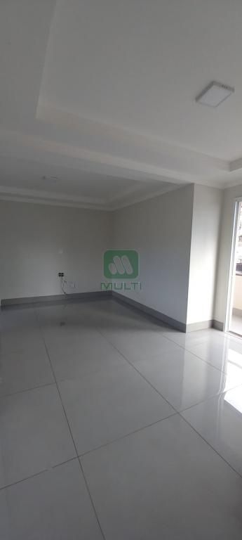 Apartamento à venda com 3 quartos, 93m² - Foto 1