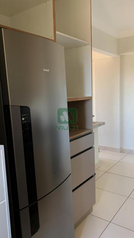 Apartamento à venda com 2 quartos, 60m² - Foto 5