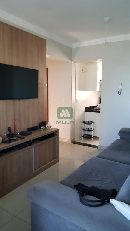 Apartamento à venda com 2 quartos, 58m² - Foto 1