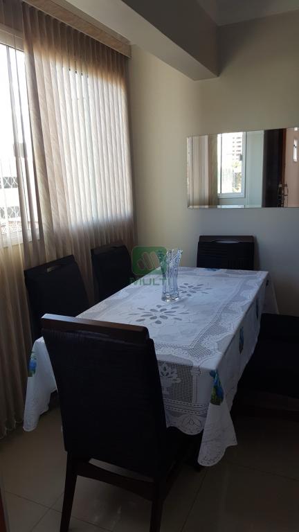 Apartamento à venda com 2 quartos, 58m² - Foto 2