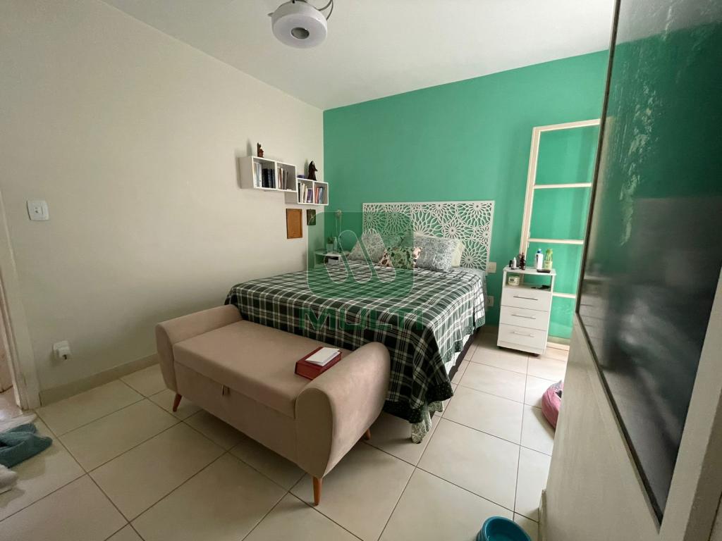 Casa à venda com 3 quartos, 250m² - Foto 18