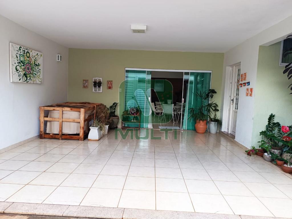 Casa à venda com 3 quartos, 250m² - Foto 27