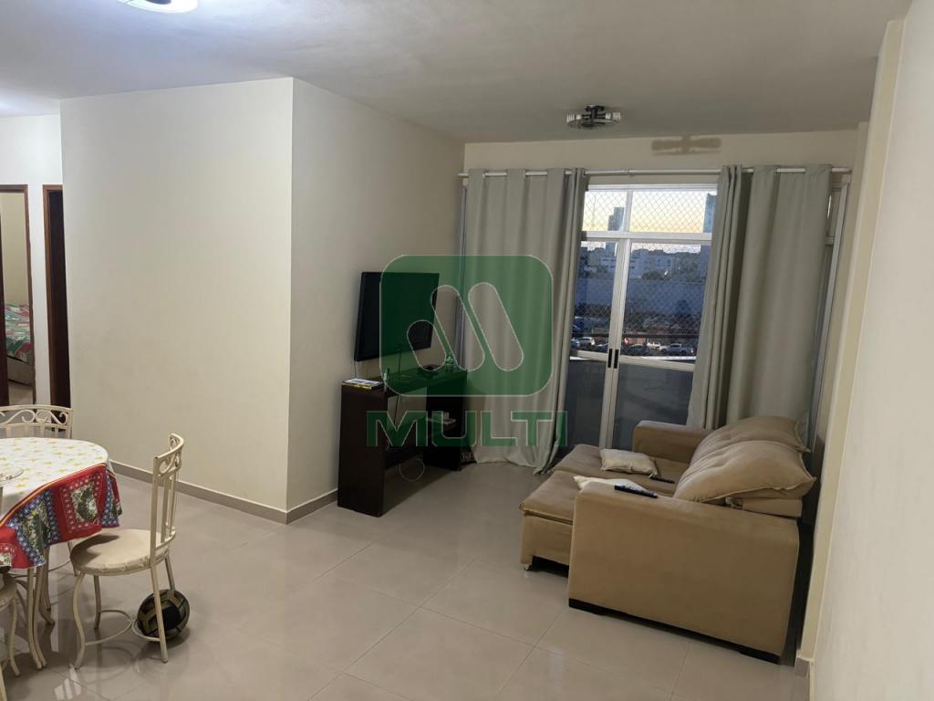 Apartamento à venda com 3 quartos, 90m² - Foto 1