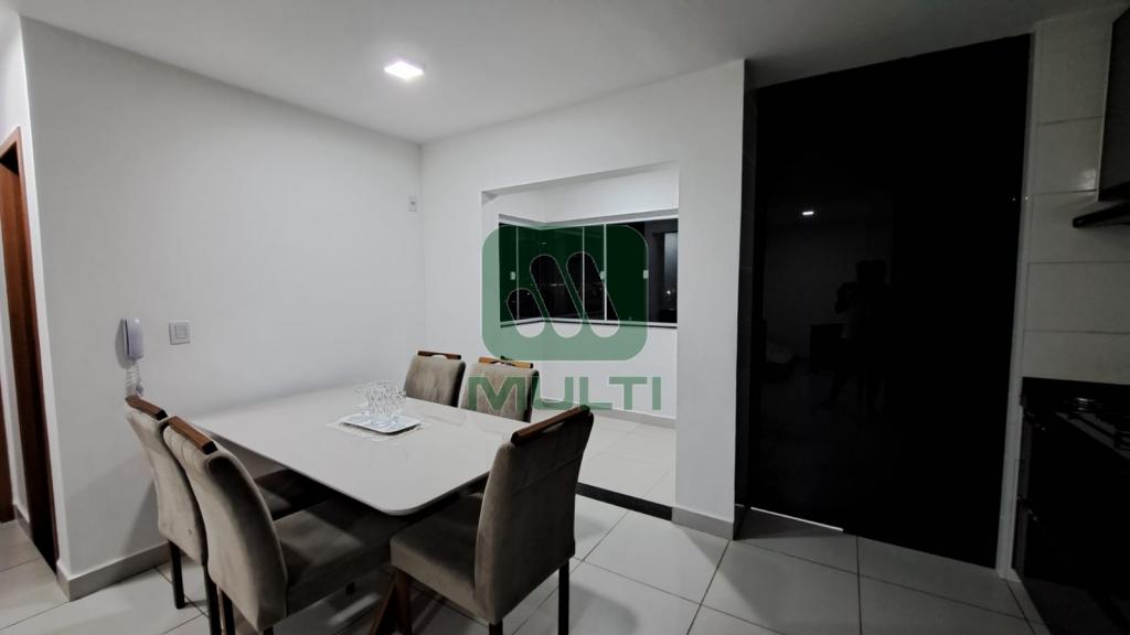 Apartamento à venda com 2 quartos, 56m² - Foto 3