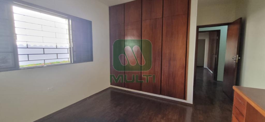 Casa à venda com 4 quartos, 300m² - Foto 19