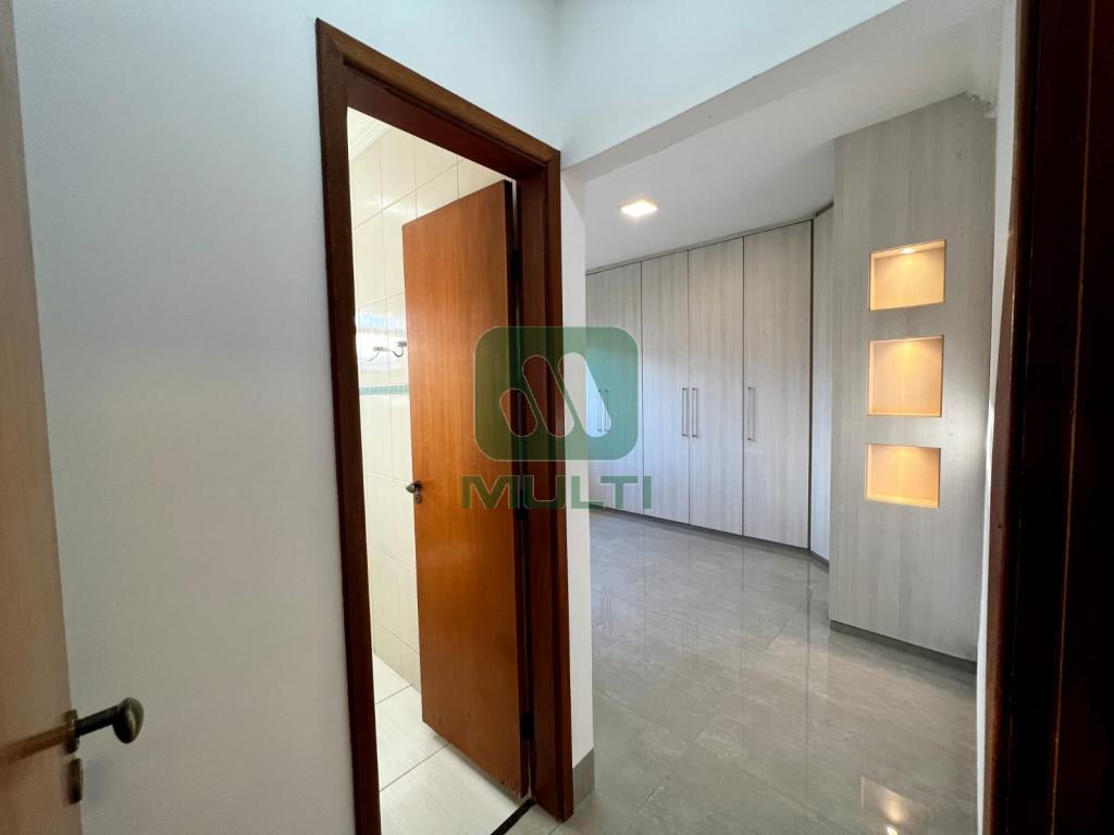 Casa à venda com 3 quartos, 120m² - Foto 10