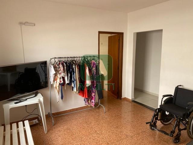 Casa à venda com 3 quartos, 200m² - Foto 9