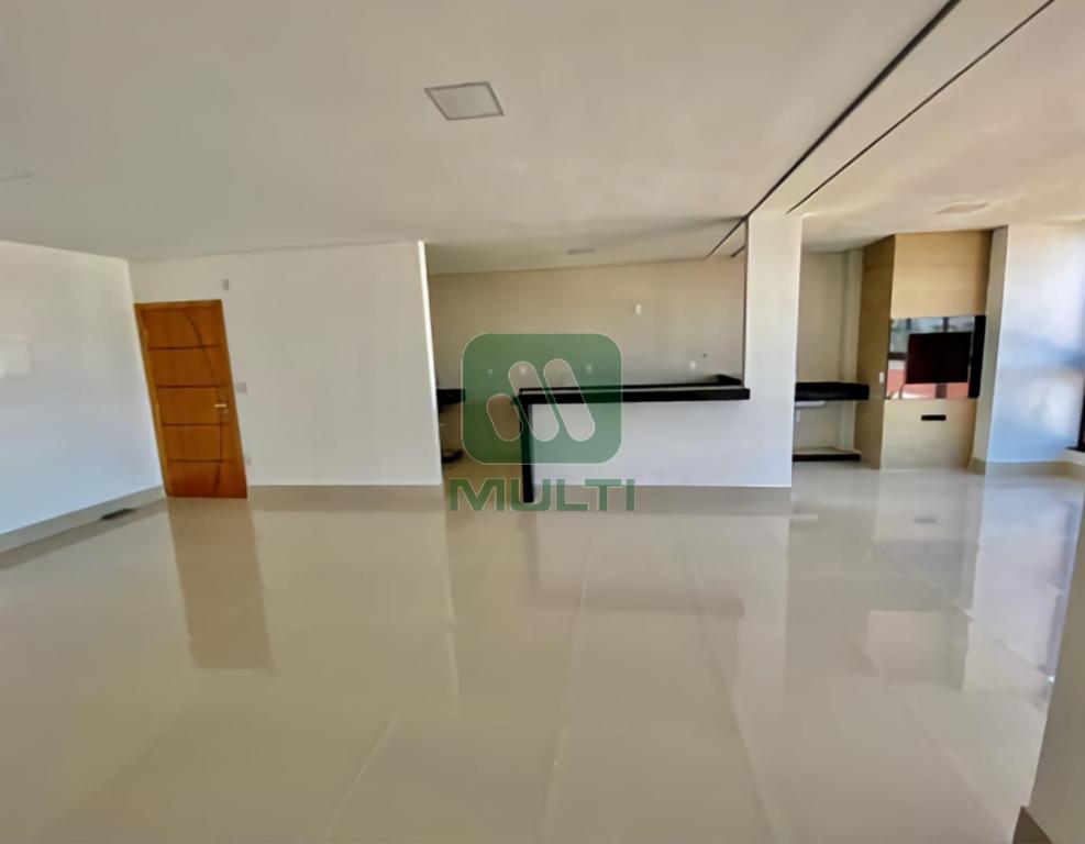 Apartamento à venda com 3 quartos, 118m² - Foto 3