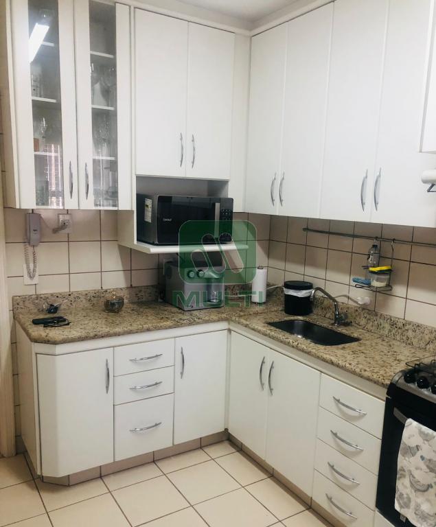 Apartamento à venda com 3 quartos, 96m² - Foto 6