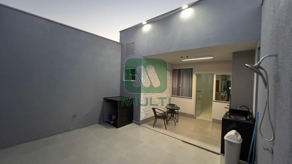 Casa à venda com 2 quartos, 98m² - Foto 19