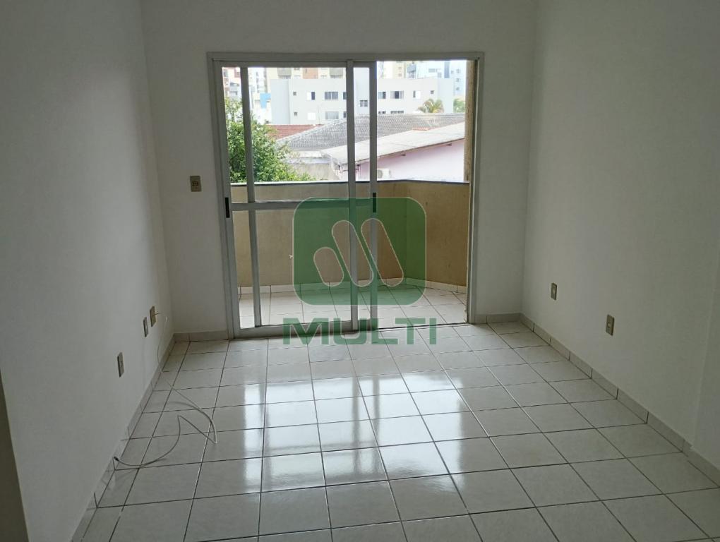 Apartamento à venda com 3 quartos, 86m² - Foto 1