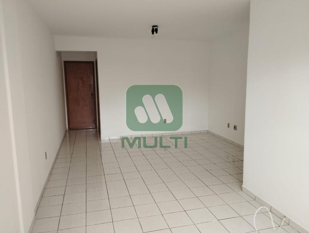 Apartamento à venda com 3 quartos, 86m² - Foto 3