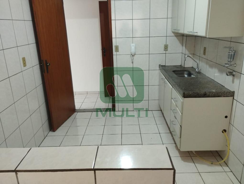 Apartamento à venda com 3 quartos, 86m² - Foto 7