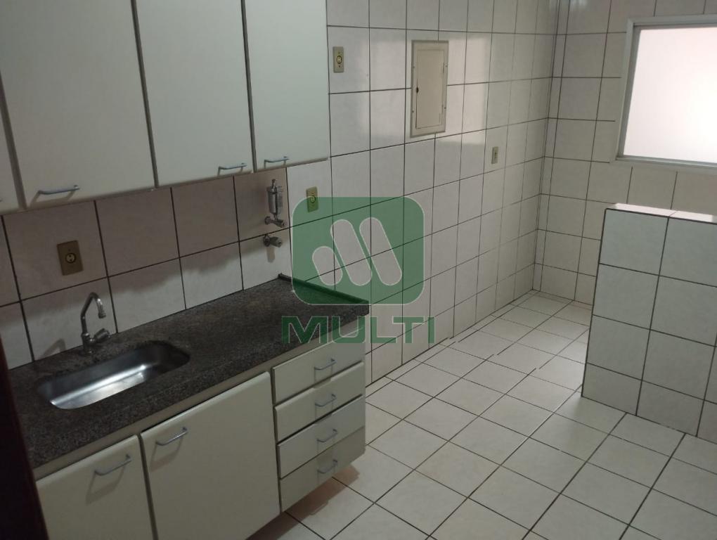 Apartamento à venda com 3 quartos, 86m² - Foto 8