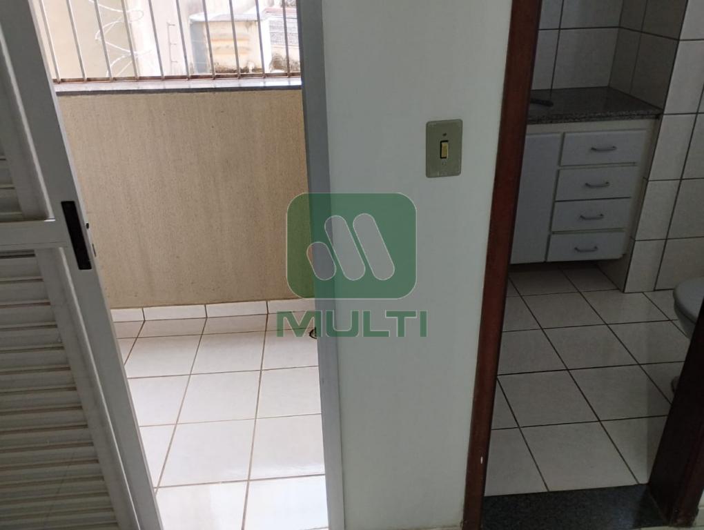 Apartamento à venda com 3 quartos, 86m² - Foto 18