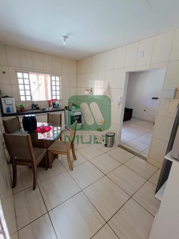 Casa à venda com 5 quartos, 96m² - Foto 12