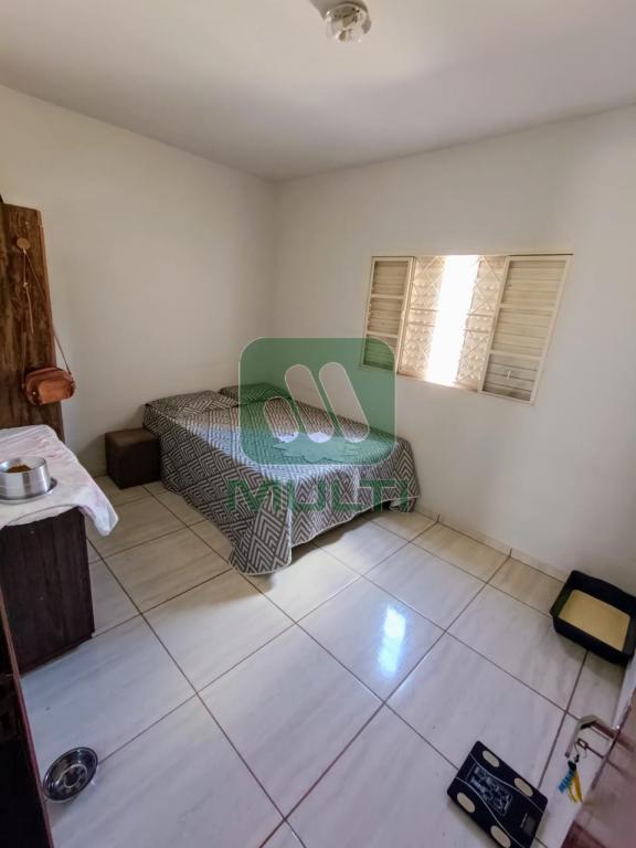 Casa à venda com 5 quartos, 96m² - Foto 14