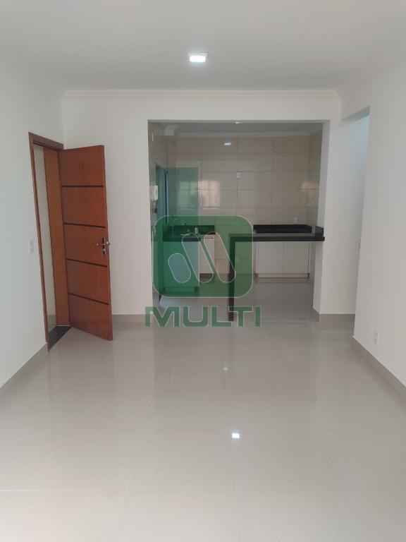 Apartamento à venda com 2 quartos, 61m² - Foto 1