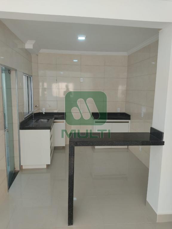 Apartamento à venda com 2 quartos, 61m² - Foto 4