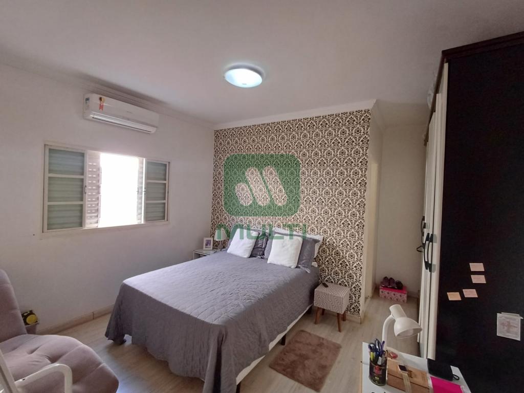 Casa à venda com 3 quartos, 160m² - Foto 15