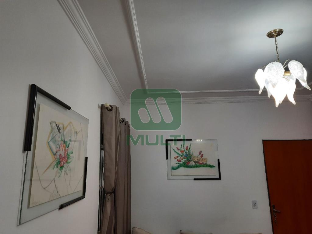 Apartamento à venda com 2 quartos, 59m² - Foto 4