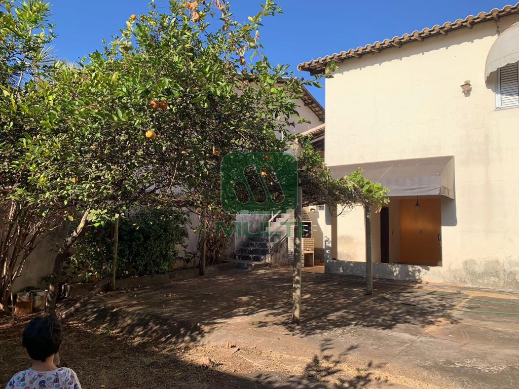 Casa à venda com 5 quartos, 157m² - Foto 18