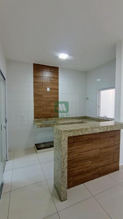 Casa à venda com 2 quartos, 91m² - Foto 3