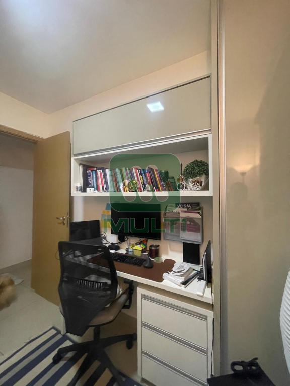 Apartamento à venda com 2 quartos, 61m² - Foto 11