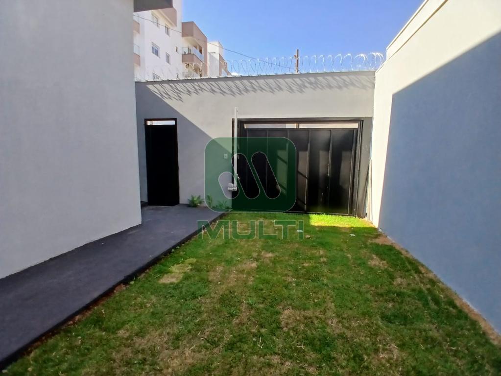 Casa à venda com 3 quartos, 71m² - Foto 20