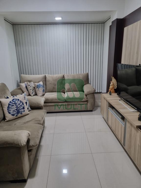 Apartamento à venda com 2 quartos, 60m² - Foto 1