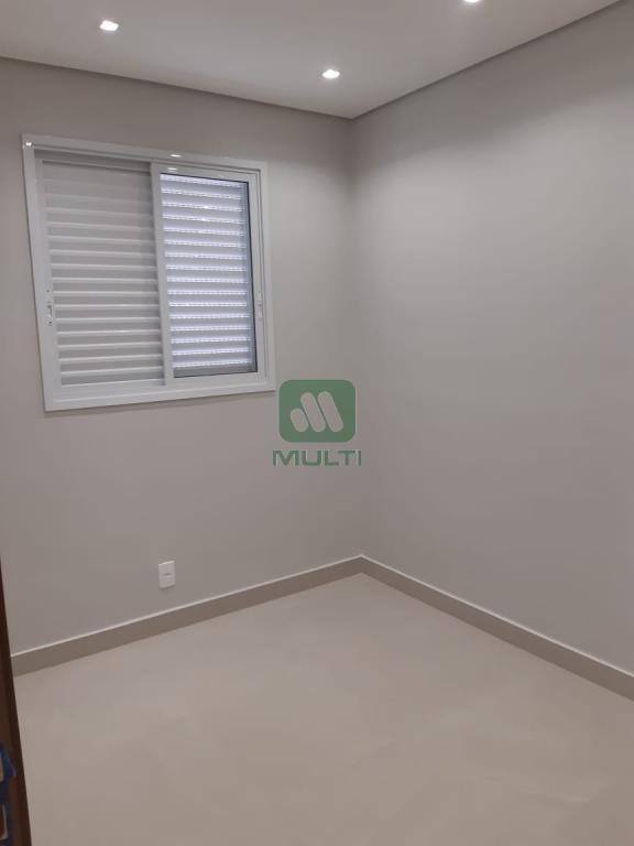 Apartamento à venda com 2 quartos, 55m² - Foto 17