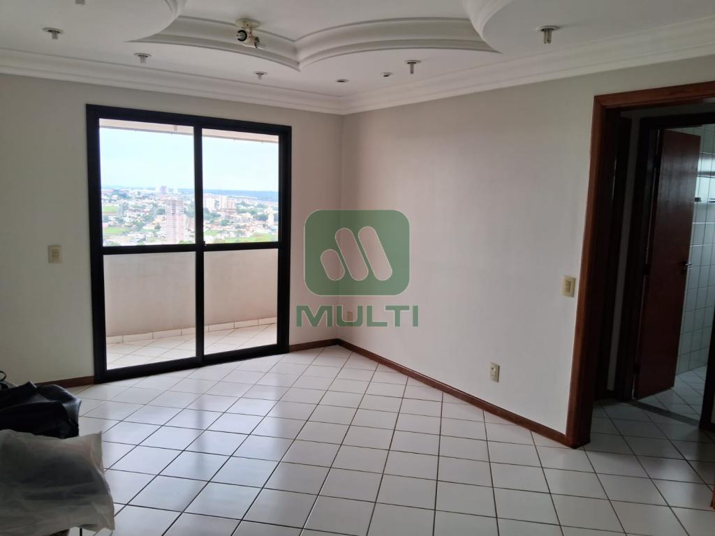 Apartamento à venda com 2 quartos, 70m² - Foto 1