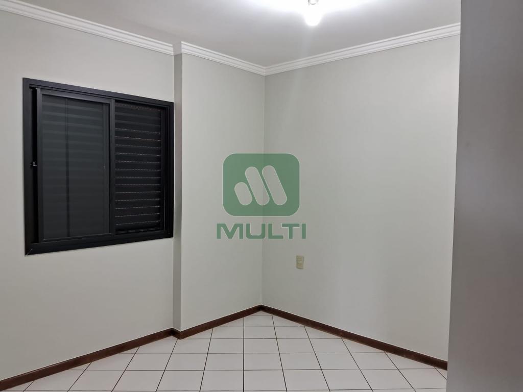 Apartamento à venda com 2 quartos, 70m² - Foto 5