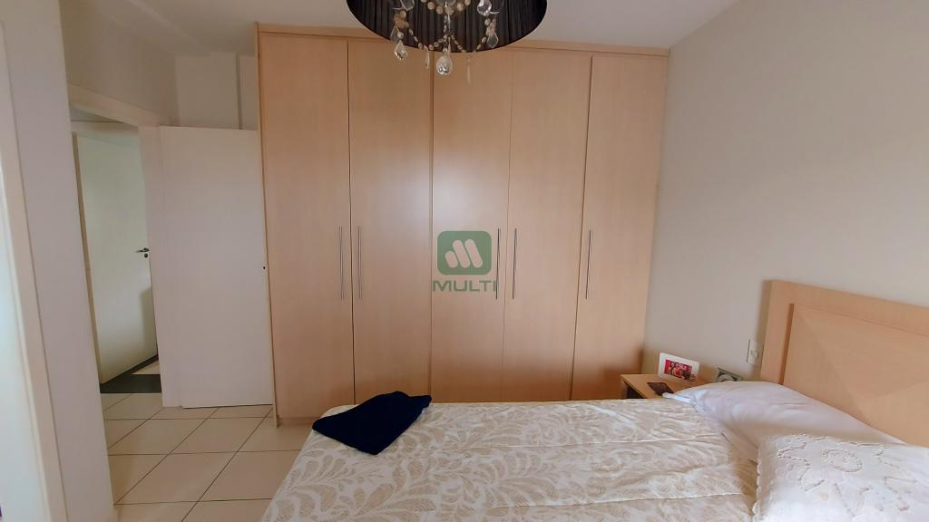 Apartamento à venda com 3 quartos, 122m² - Foto 10